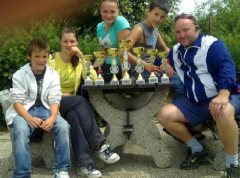Dobrušští skibobisté přivezli z Německa šest pohárů